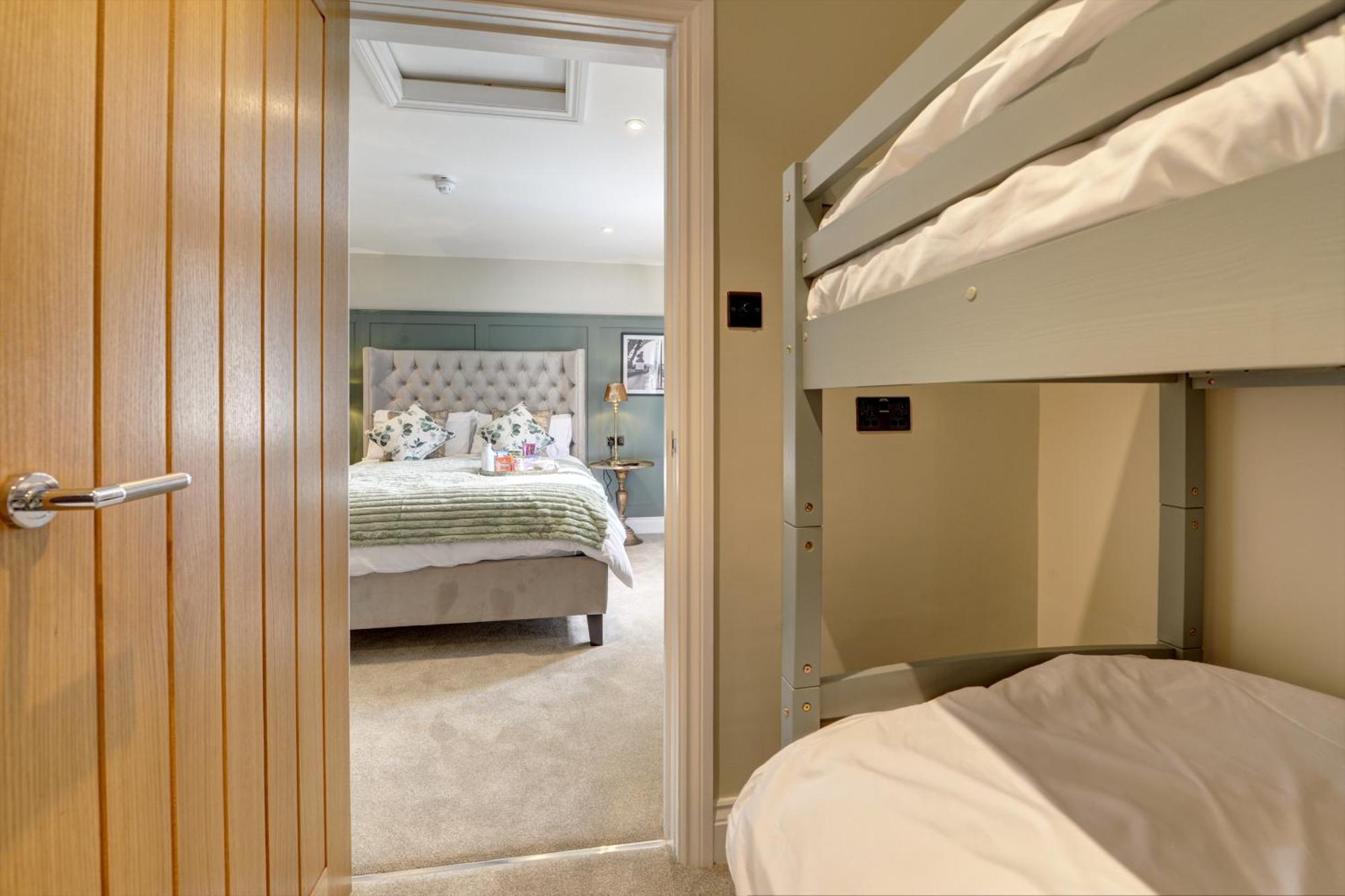 The Bridge House 3*